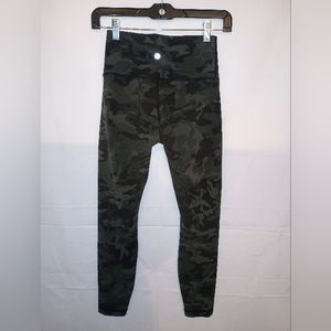Lululemon wunder under high -rise tight 25" full-on luxtreme